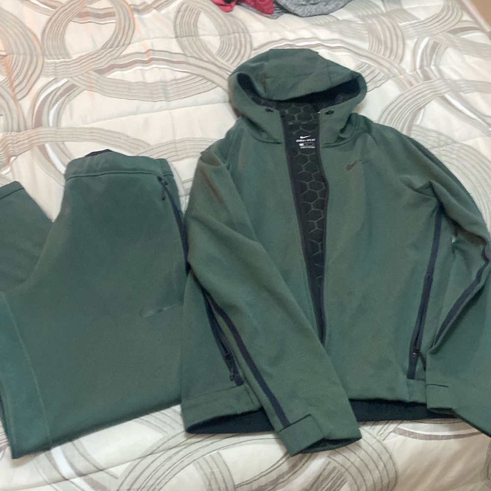 Nike Therma Sphere Max Sweatsuit